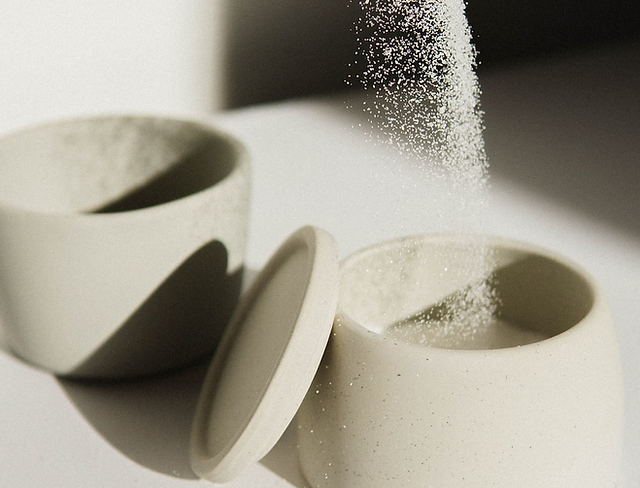 Sugar, poured